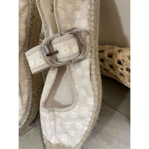 Free People Surfside Daisy Mary Janes Size 36 - Picture 6 of 8